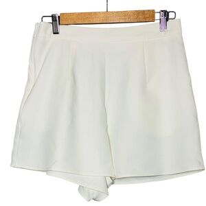 TOPSHOP Off-white Cream Effortless Shorts SideZip